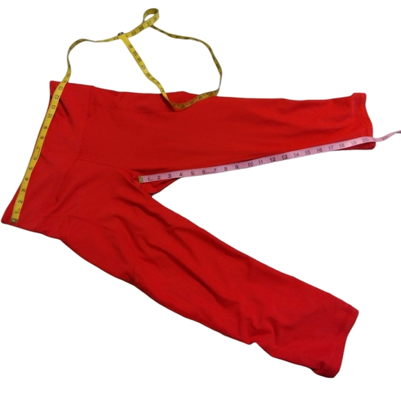 EUC Old Navy Active High-Rise Red Leggings LARGE Gym Exercise Outdoor Go Dry - Picture 5 of 5